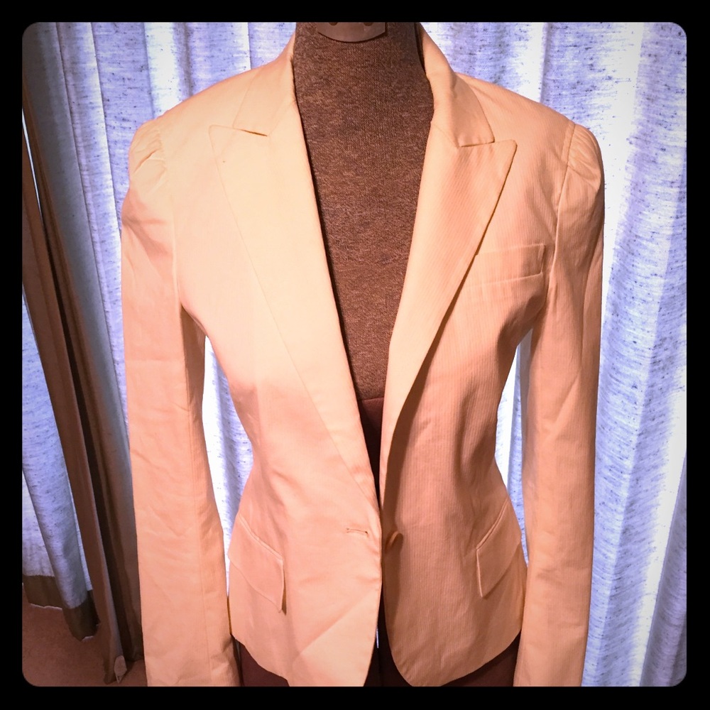 Theory white blazer/ suit jacket size 6